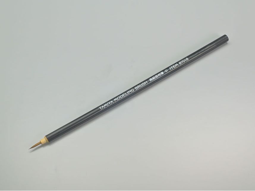 POINTED BRUSH (MEDIUM)