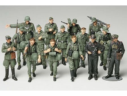 Tamiya 1/48 GERMANY INFANTRY ON MANEUVER