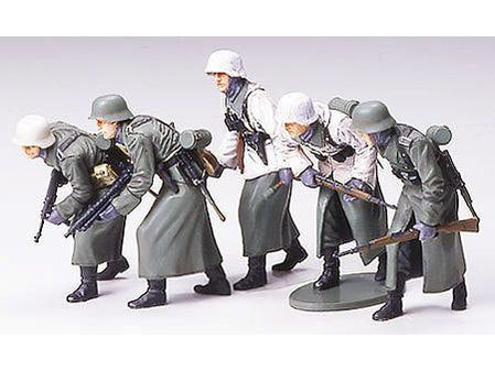 Tamiya 1/35 GER. ASSAULT INFANTRY (WINTER)