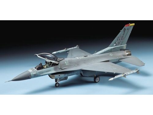 Tamiya 1/72 F-16CJ FIGHTING FALCON
