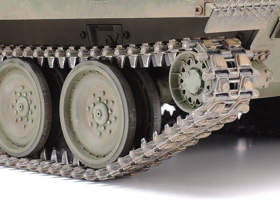 Tamiya 1/16 M551 SHERIDAN (Display versjon)