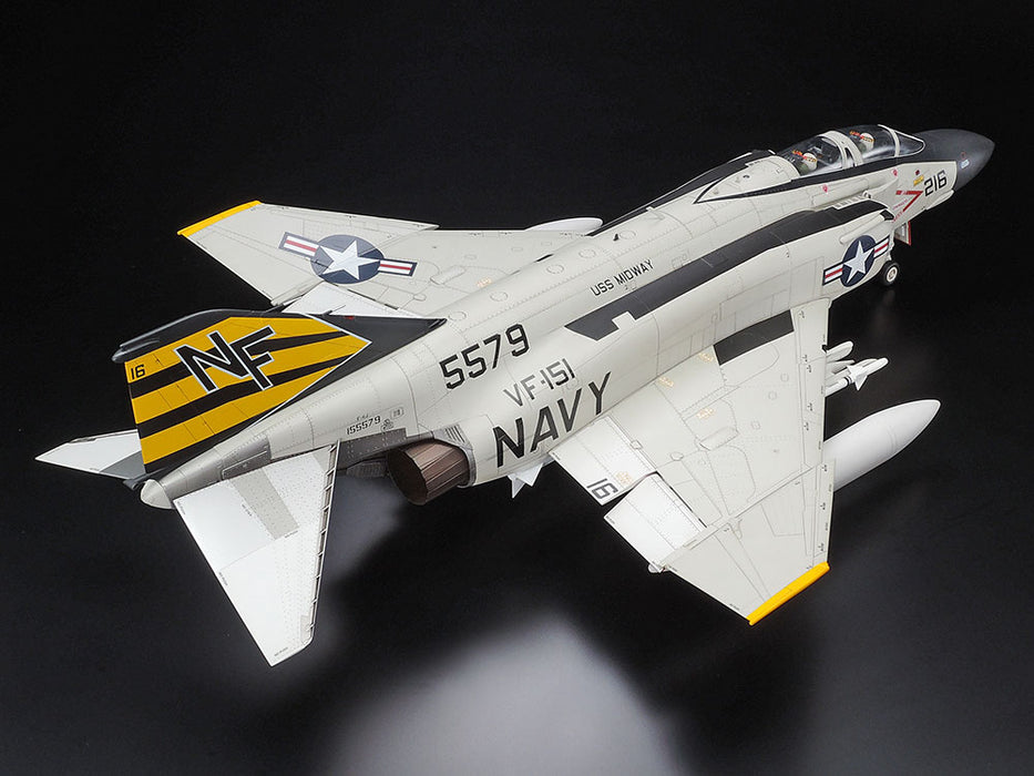 Tamiya 1/32  F-4J PHANTOM II