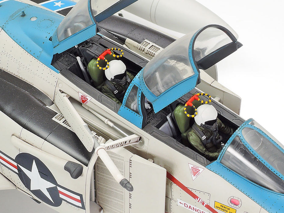Tamiya 1/32  F-4J PHANTOM II
