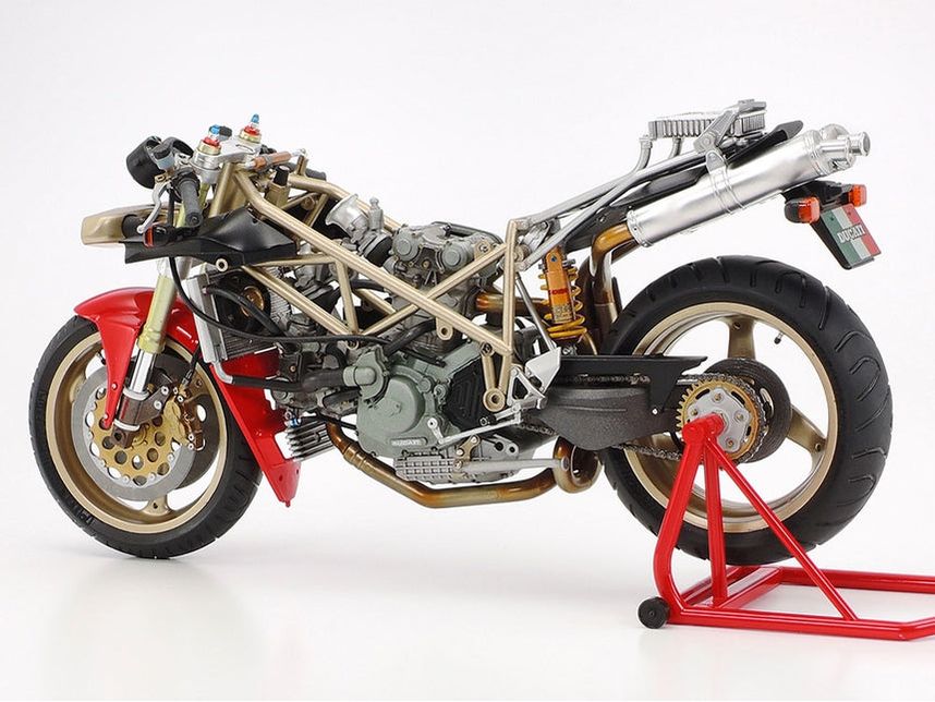 Tamiya 1/35  DUCATI 916