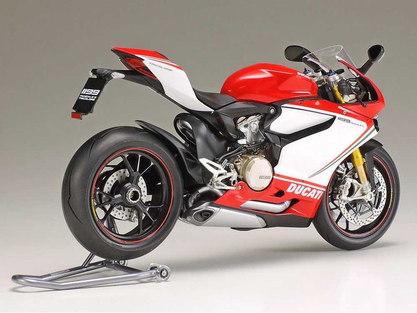 Tamiya 1/12   1199 PANIGALE S TRICOLORE