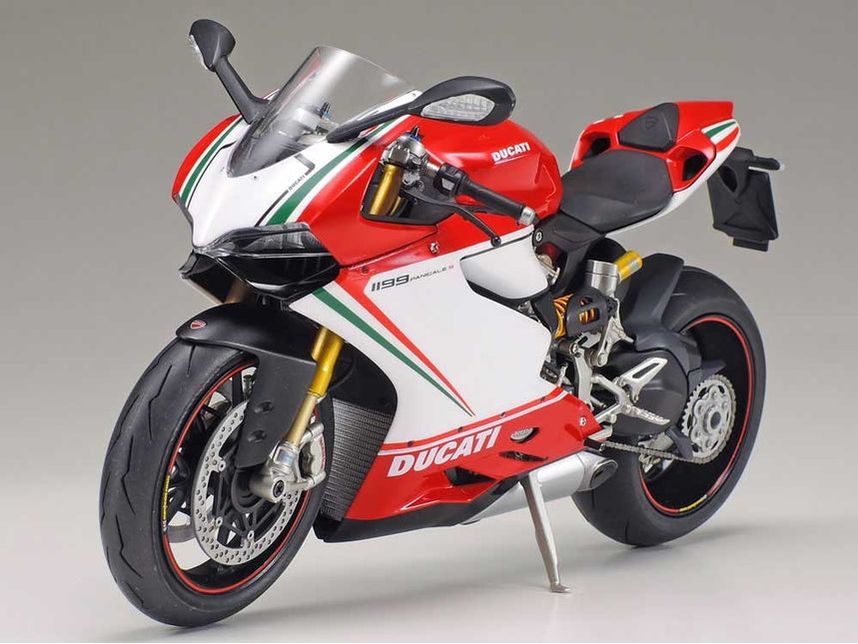Tamiya 1/12   1199 PANIGALE S TRICOLORE
