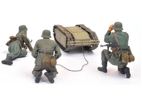 Tamiya 1/35 GER.PIONEER &amp; GOLIATH SET