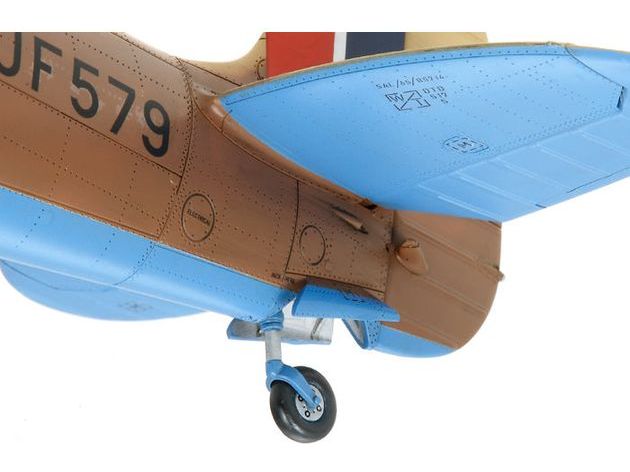 Tamiya 1/32   SPITFIRE MK.VIII