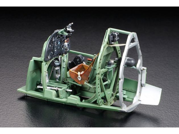 Tamiya 1/32   SPITFIRE MK.VIII